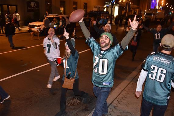 Eagles fans celebrate the big win against the Minnesota Vikings. | HughE Dillon