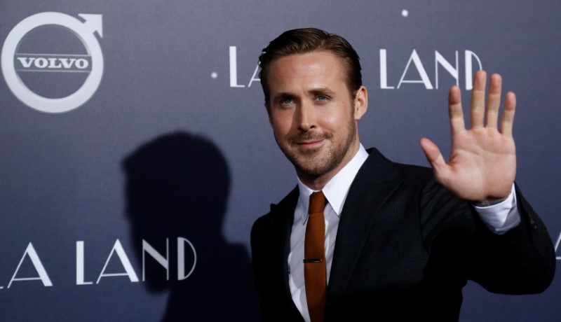 Ryan Gosling thanks Debbie Reynolds in a touching speech