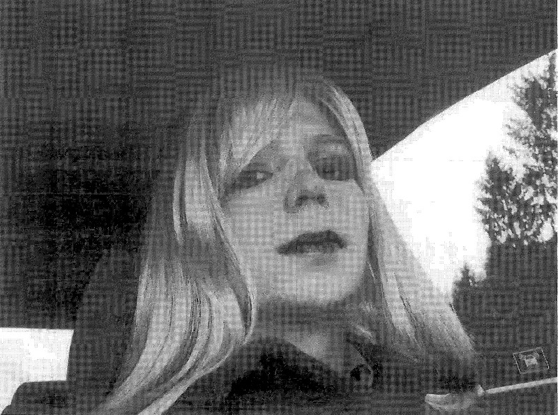 Obama commutes sentence of Chelsea Manning; Snowden remains in Russia