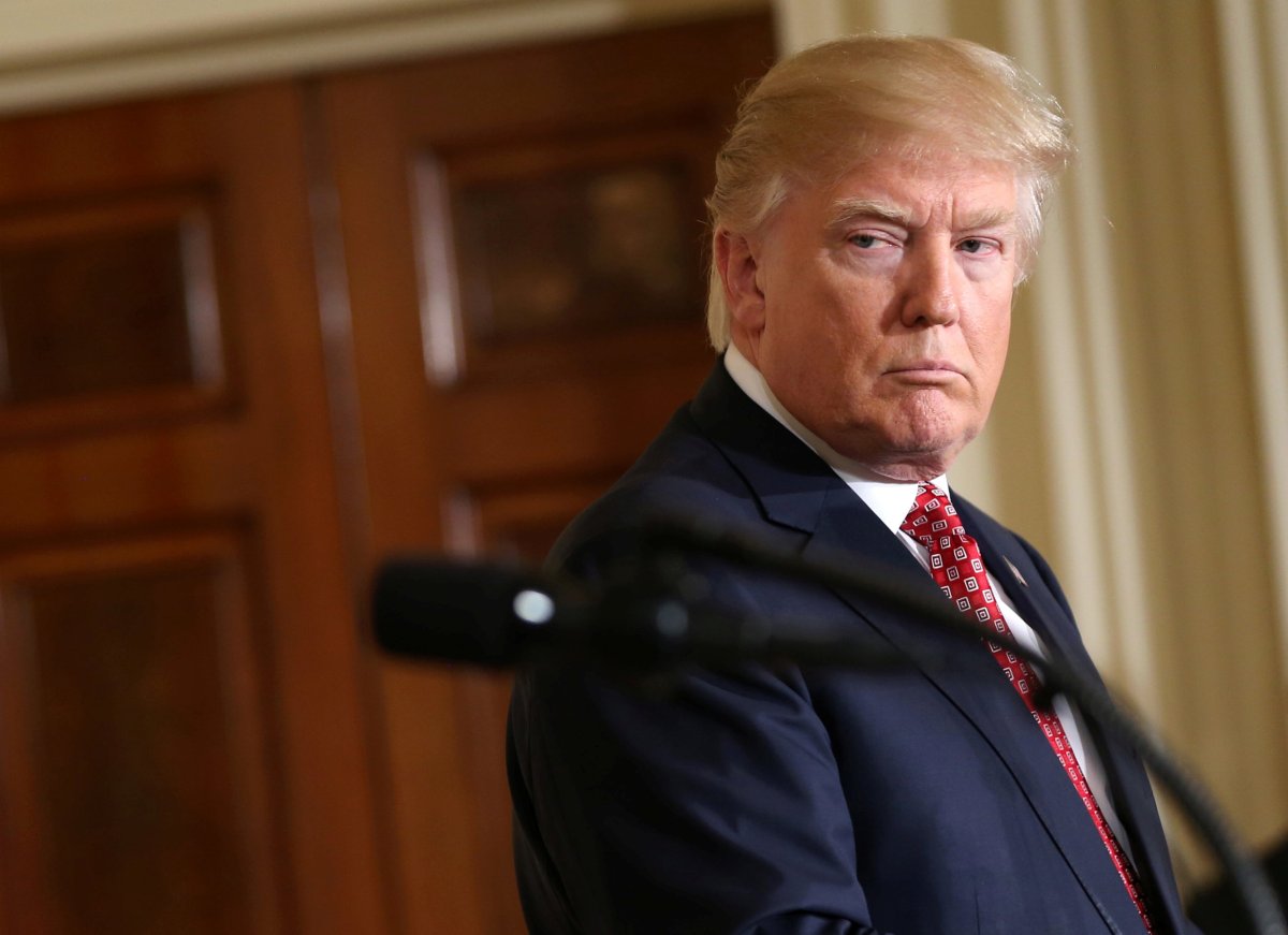 Government gaffe: Trump portrait yanked for unfortunate typo