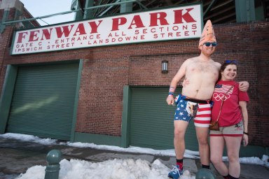 Boston bares (almost) it all for Cupid’s Undie Run 2017