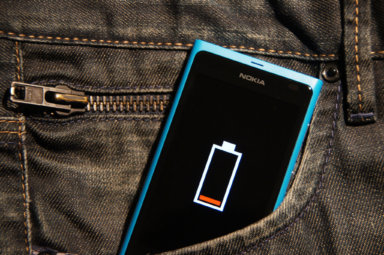 Clothing line charges your gadgets on the go