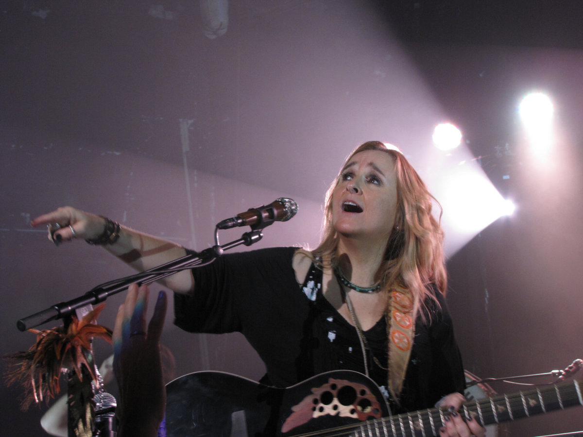 Melissa Etheridge says shes smoked pot with her oldest 