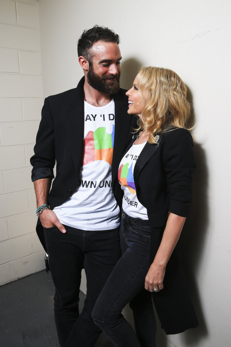Kylie Minogue breaks off her engagement with Joshua Sasse