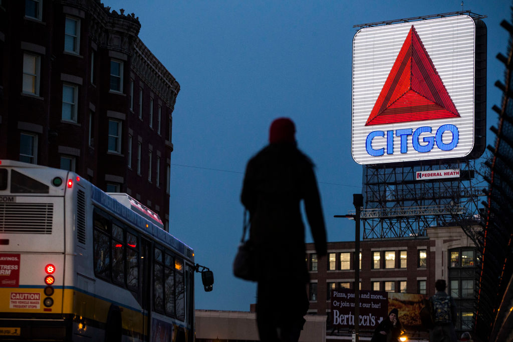Deal means Citgo sign will stay in Kenmore Square