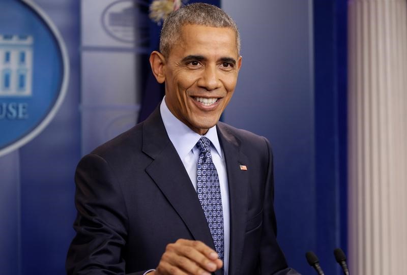 Obama commutes prison sentences for 330 before leaving office