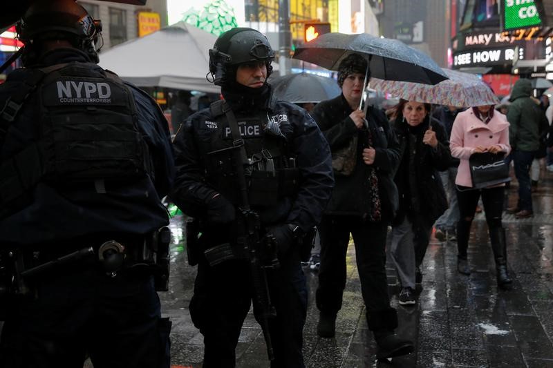 New York City police to wear body cameras under labor settlement