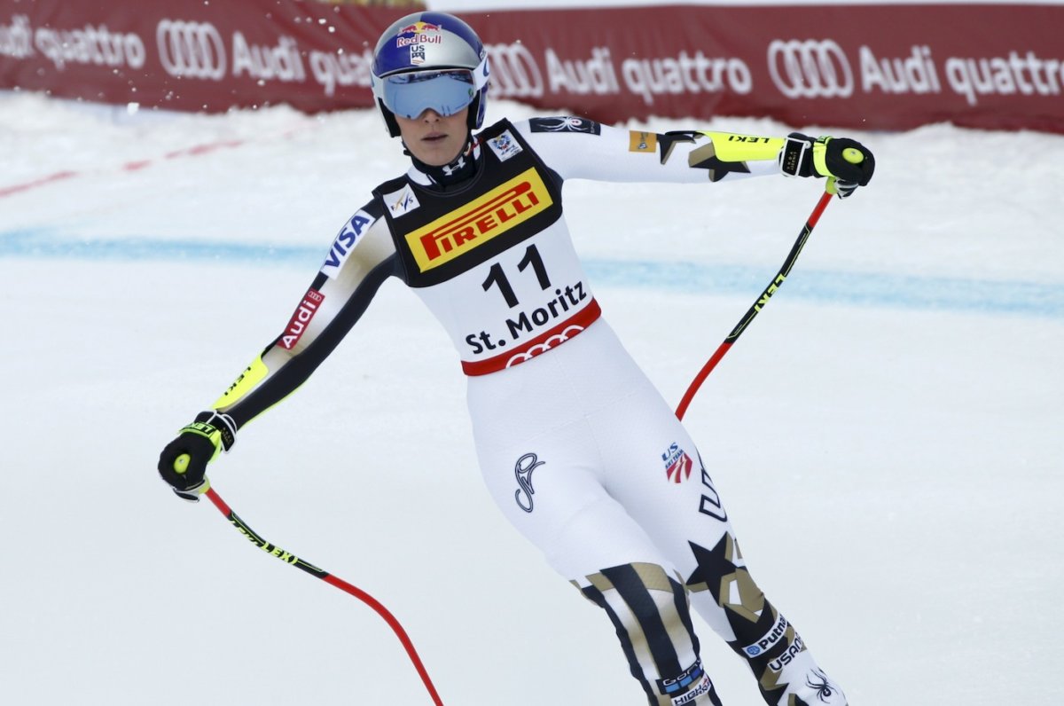 Alpine skiing: Vonn slides out of world’s Super G on first day