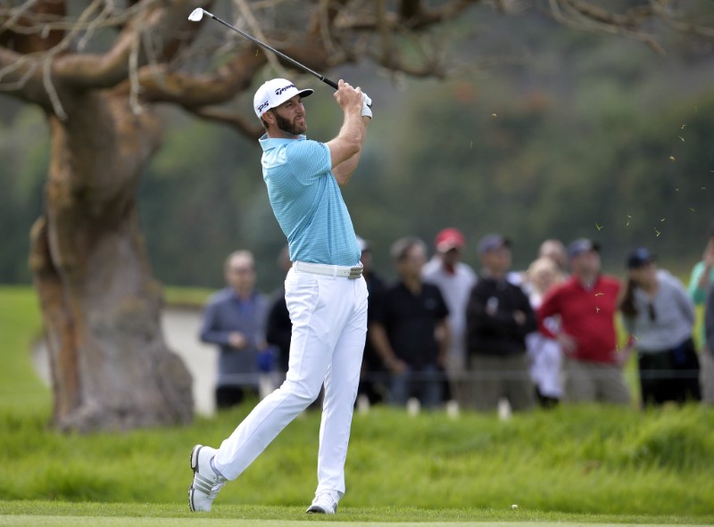 Johnson, chasing top ranking, two off Riviera lead