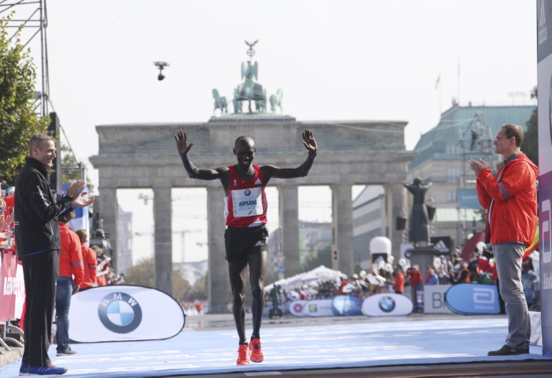 Kipsang eyes world record at new-look Tokyo marathon