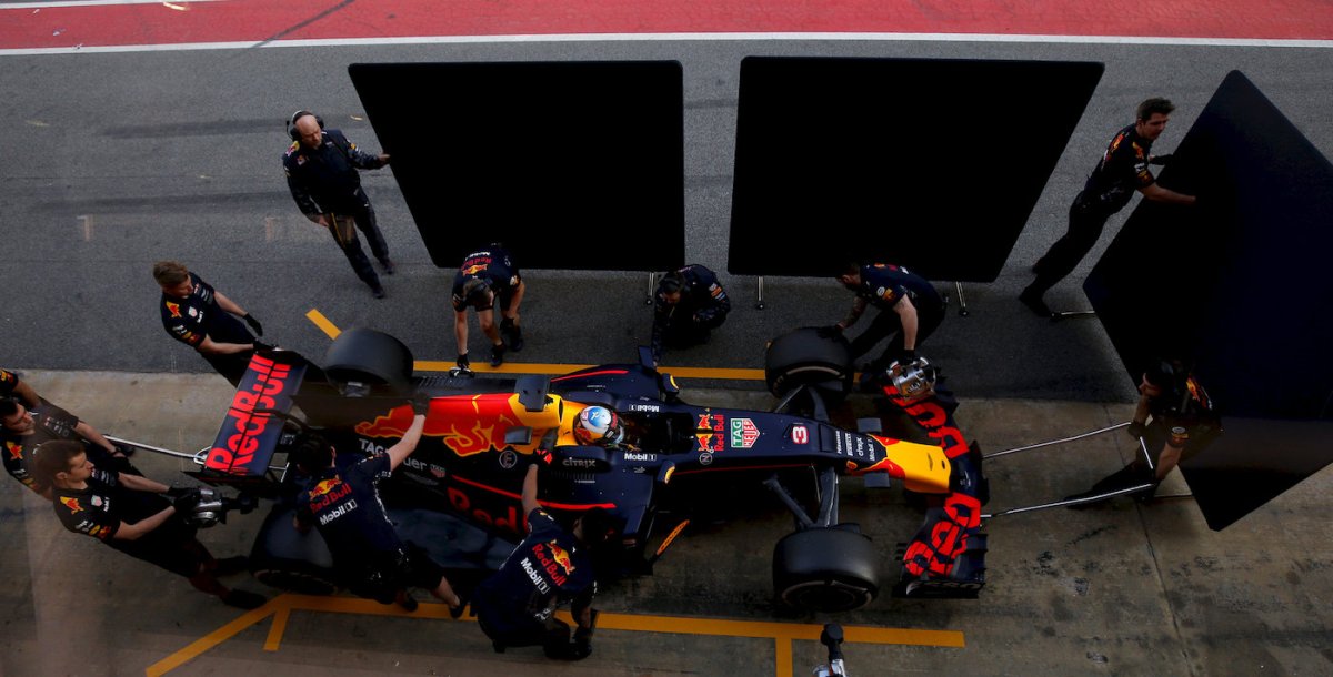 Formula One relaxes social media rules for teams