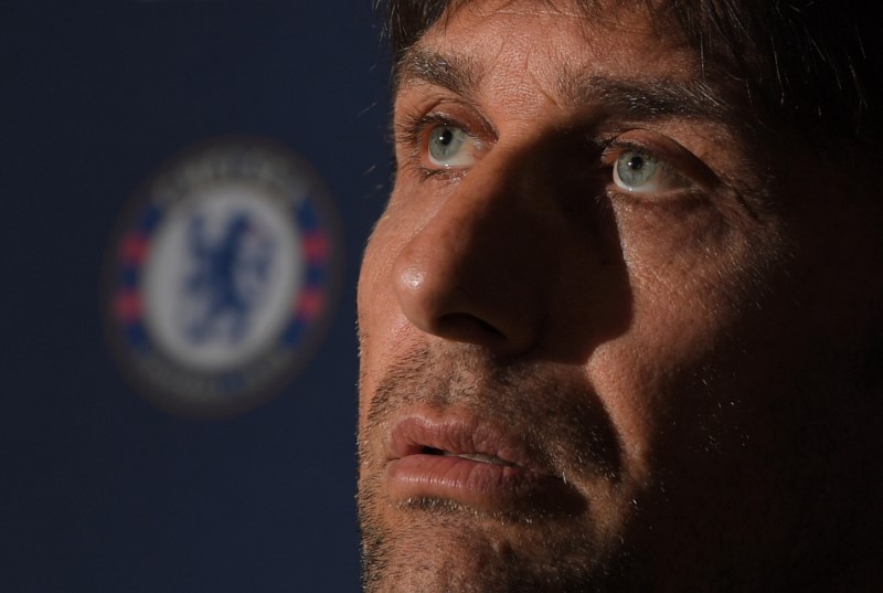 Chelsea eight wins away from league title, says Conte
