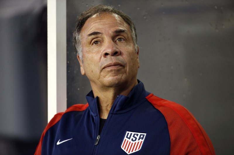 U.S. coach Arena opts for experience for Gold Cup knockout phase