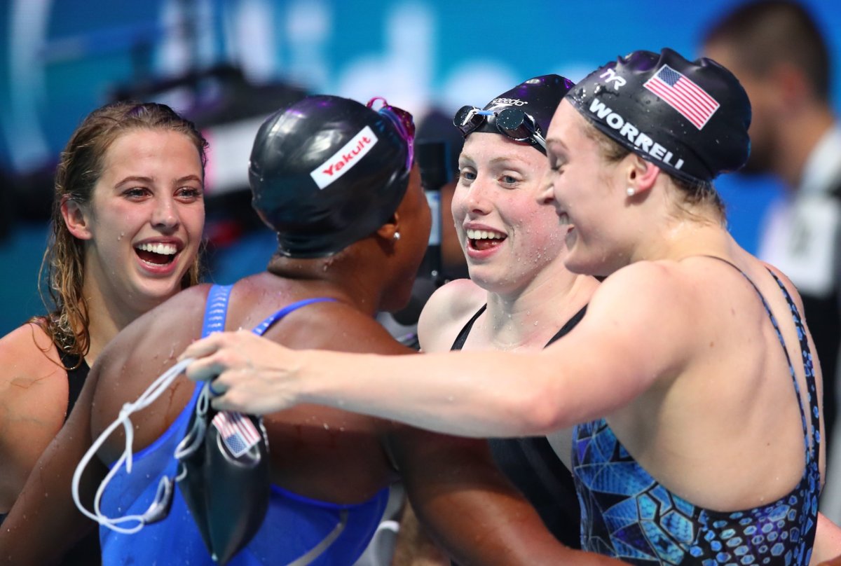 Swimming: U.S. set world record to win women’s 4×100 meters medley relay