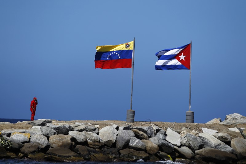 Cuba denounces international plot to silence Venezuelan people