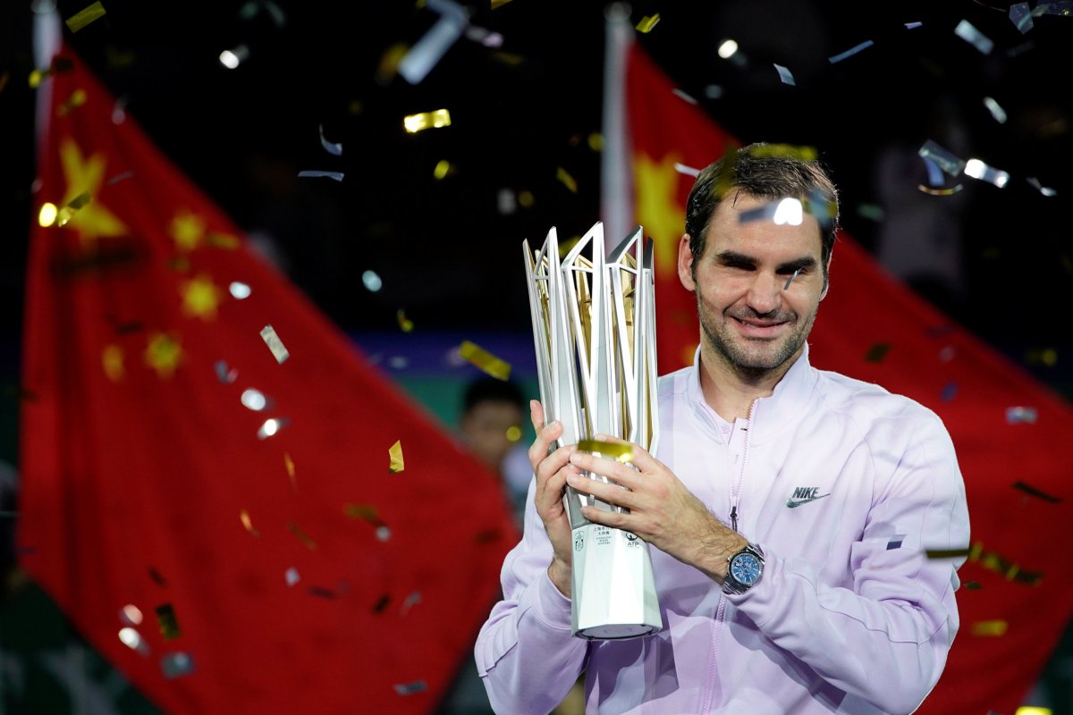 Federer eyes ATP Finals title, top ranking after Shanghai triumph