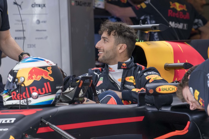 Motor racing: Red Bull to give Ricciardo time, see Sainz as ‘safety net’