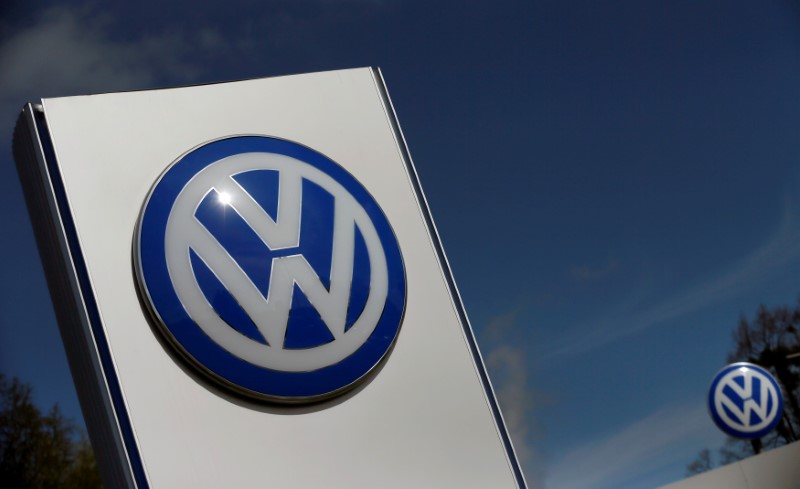 Lower Saxony’s new government says will keep VW stake