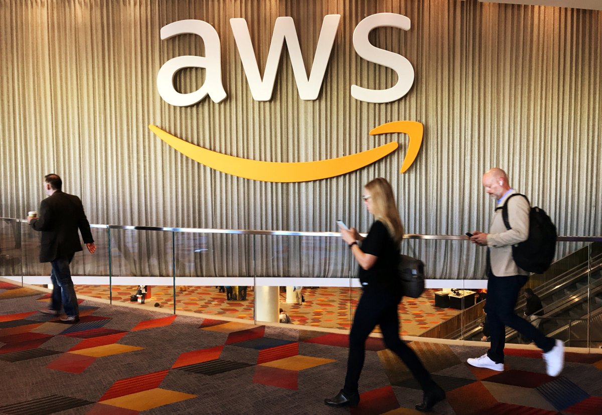 Amazon steps up pace in artificial intelligence race