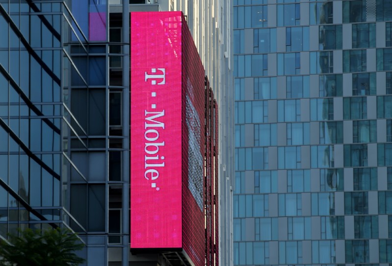 T-Mobile rolls out buyback plan after Sprint deal talks collapse