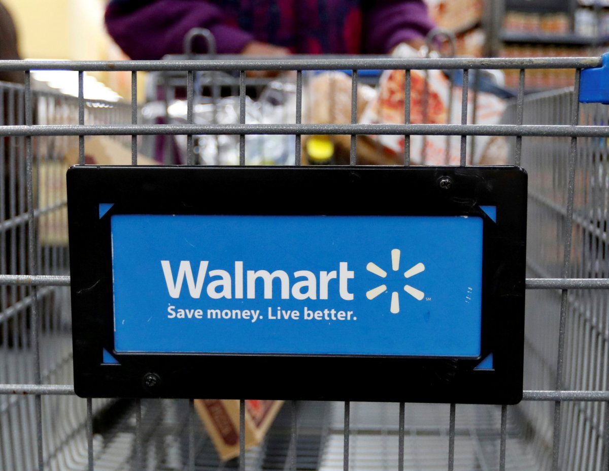 Surging online orders slow Wal-Mart delivery network