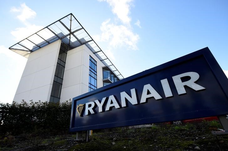 Ryanair pilots in Dublin vote in favor of industrial action