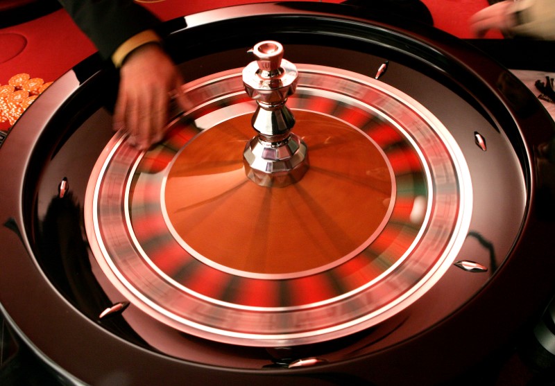 Casino operator Penn National to buy Pinnacle in $2.8 billion deal
