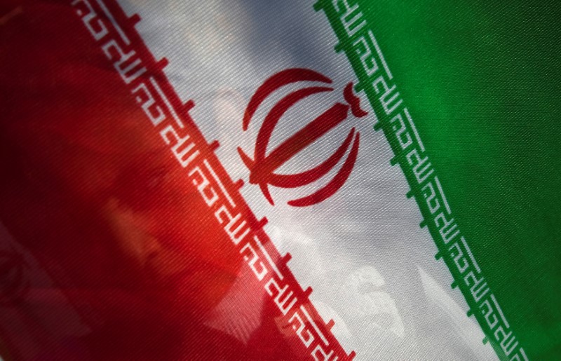 White House, senators seek Iran measure ahead of nuclear deadline