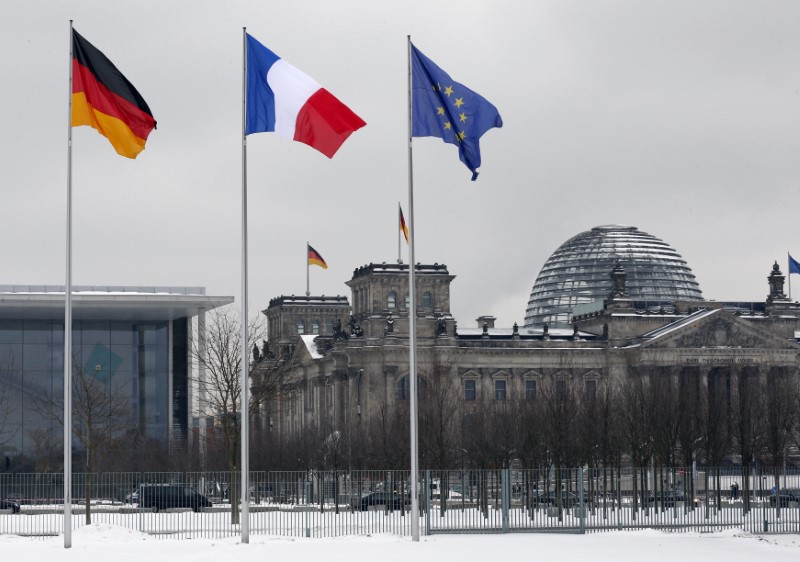 Berlin and Paris step up push for euro zone reform deal