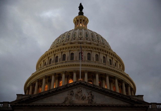 House approves government funding bill, throws issue to Senate
