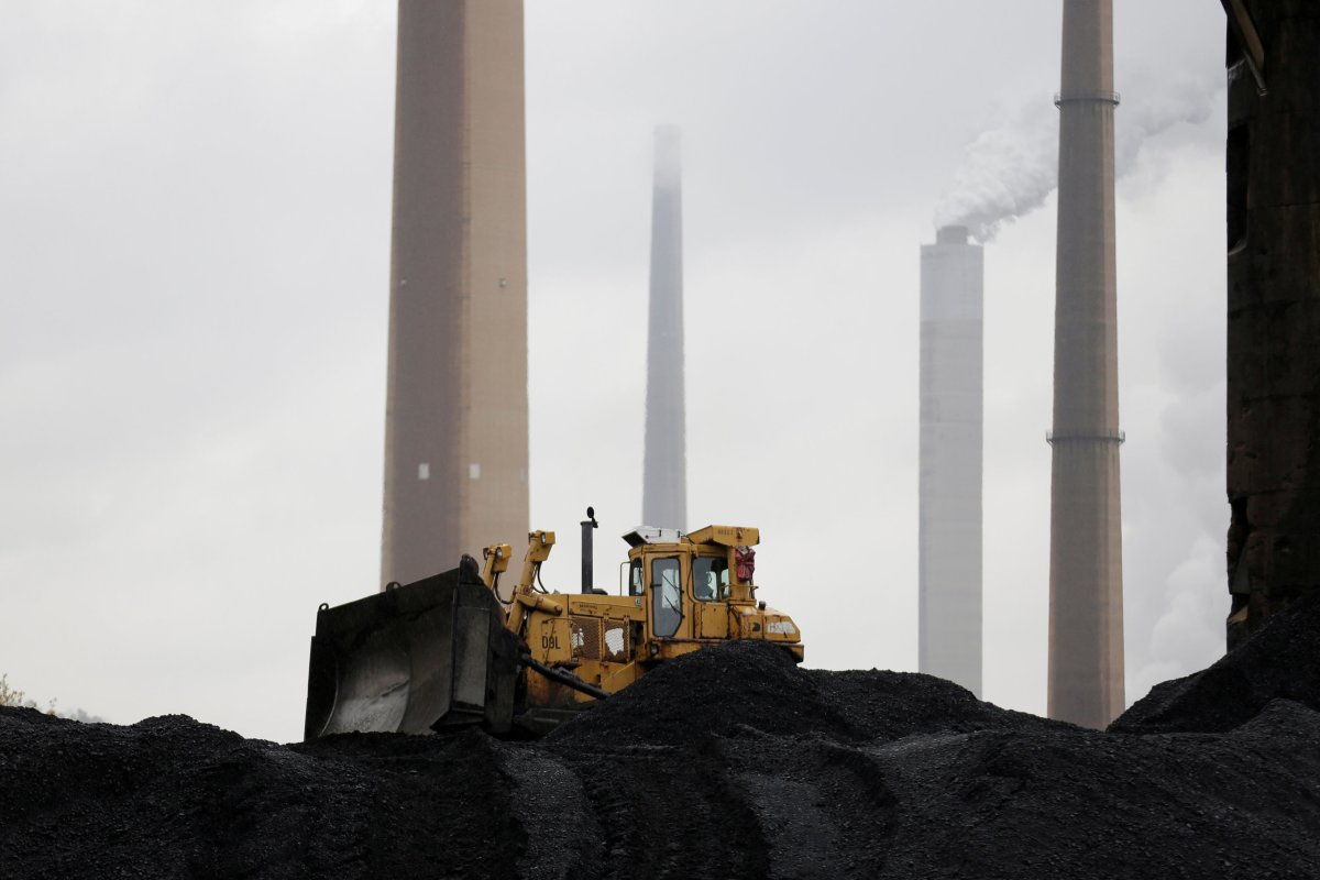 Exclusive: Trump’s coal job push stumbles in most states – data