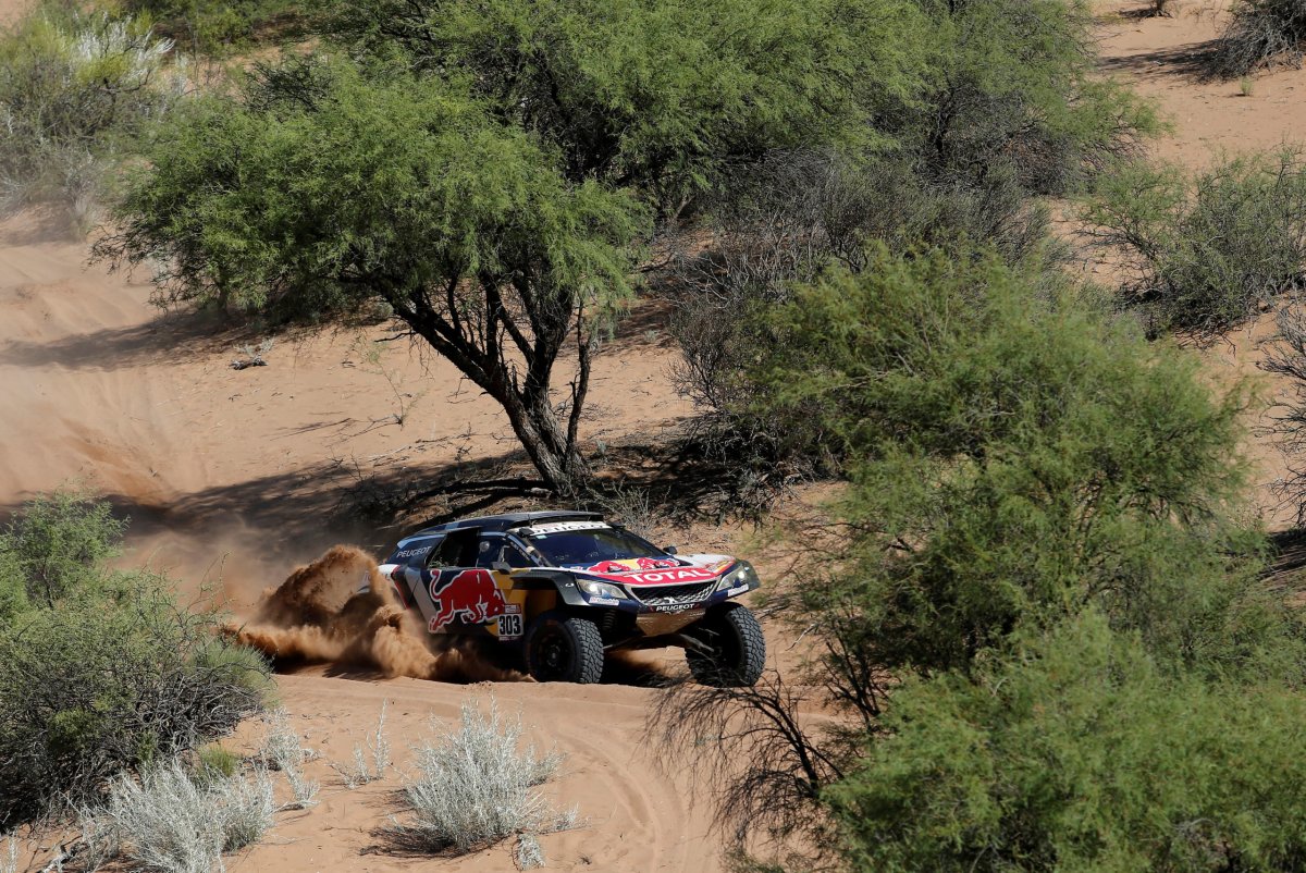 Sainz on the brink of Dakar Rally triumph for Peugeot