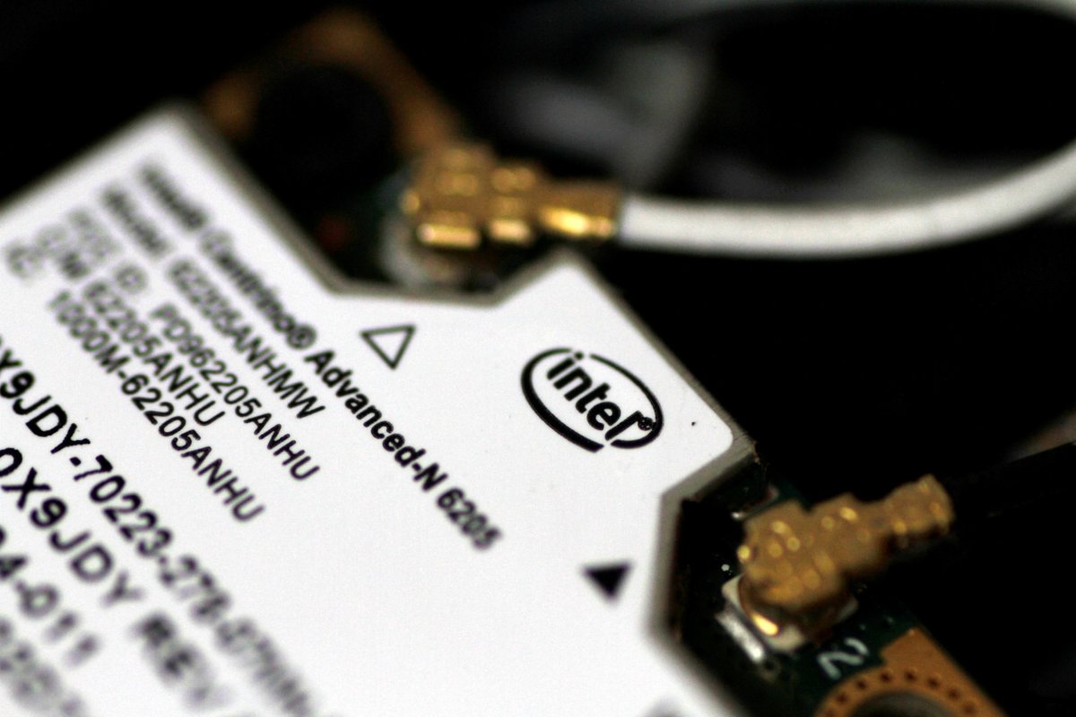 Intel shares hit dotcom-era highs after bumper results