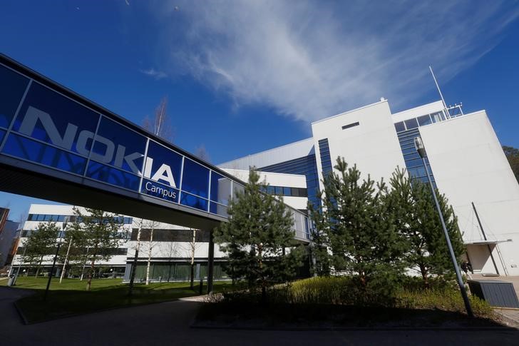 Ahead of 5G rebound, Nokia royalty deals prop up results