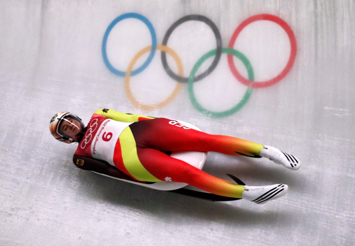 Luge: Geisenberger sets gold medal pace as Germany hit back