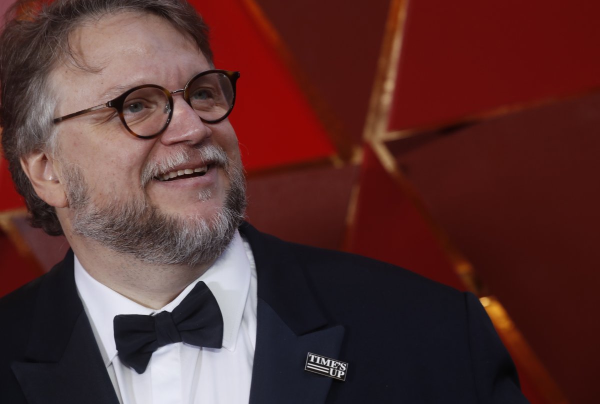 Guillermo del Toro wins best director Oscar for 'The Shape