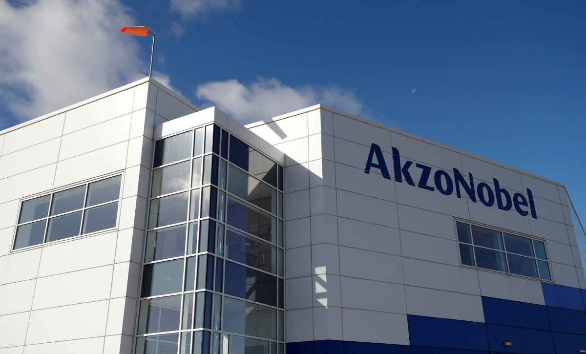Akzo Nobel reshapes business with 10 billion euro sale