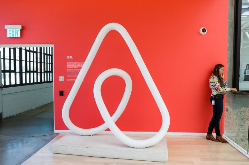 Airbnb to start sharing Chinese host information with government