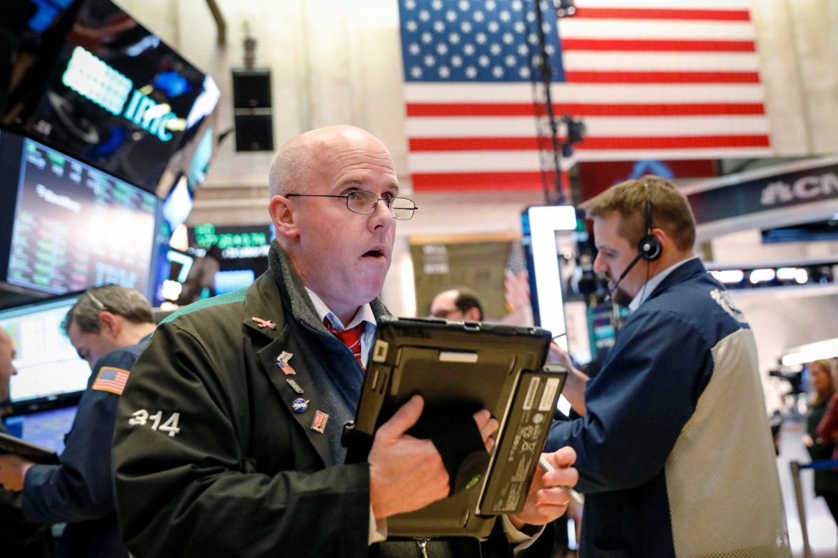 Bank stocks lead Wall Street lower amid Syria tensions, Russia trade threat