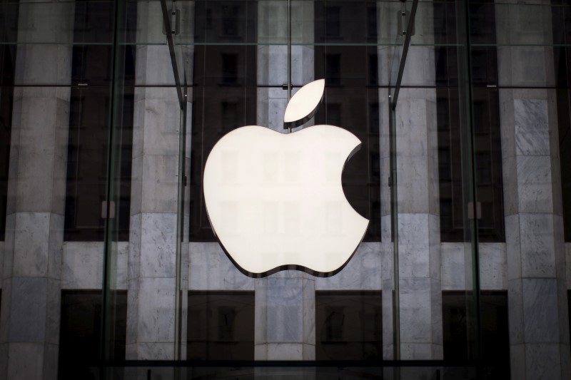 Lawmakers question FBI over San Bernardino suit against Apple