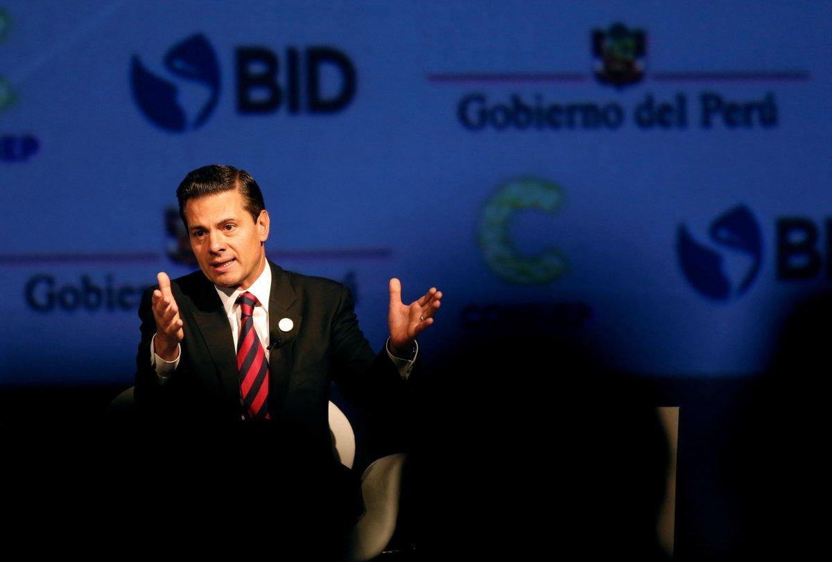 Mexico’s president to meet U.S. VP Pence in Peru