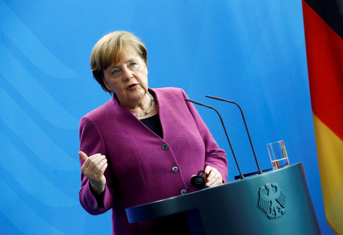 Merkel looks at ways to tackle Germany’s east/west disparities