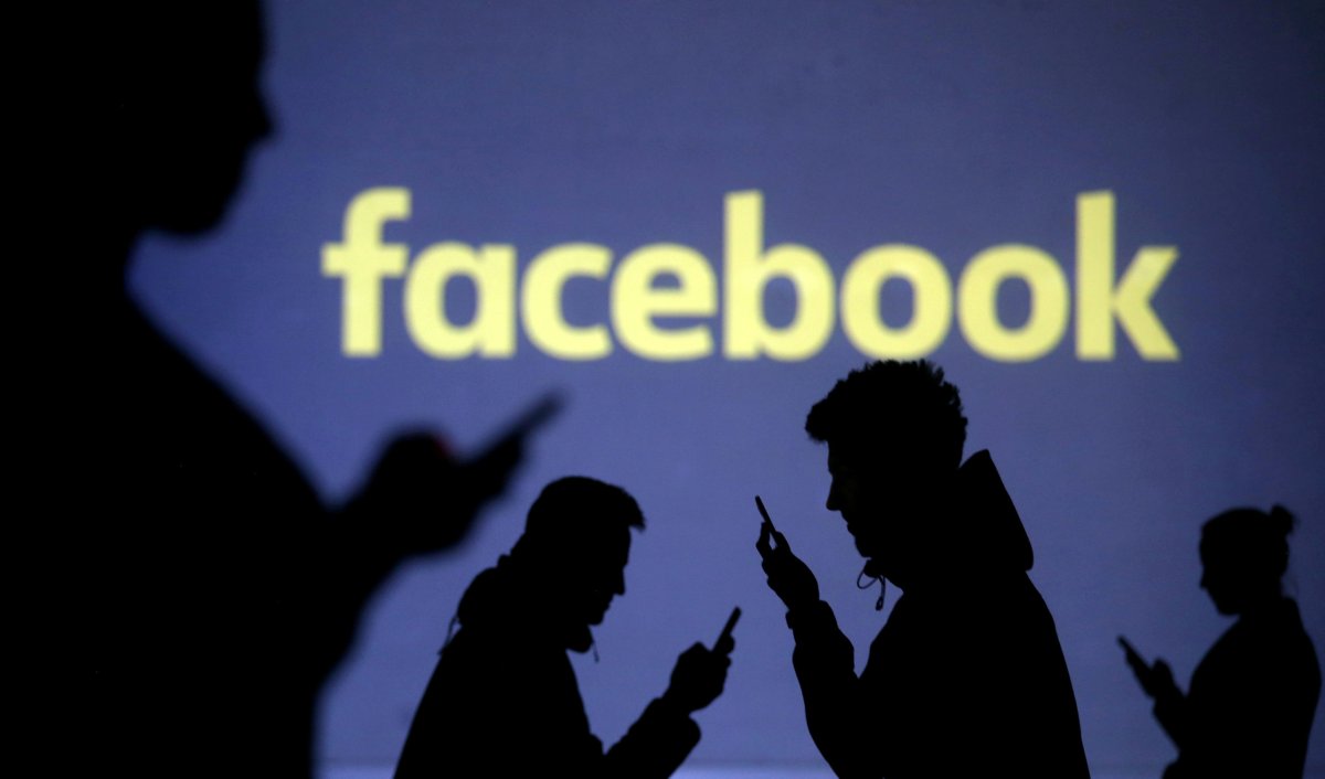 Investor urges Facebook to set up risk oversight committee