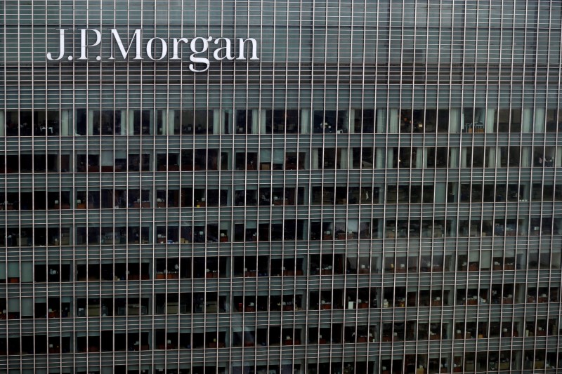 JPMorgan mulls moving 200 bankers to Paris post-Brexit: Les Echos