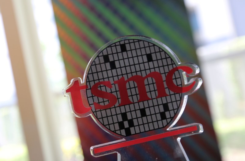 TSMC’s smartphone warning points squarely at Apple: analysts