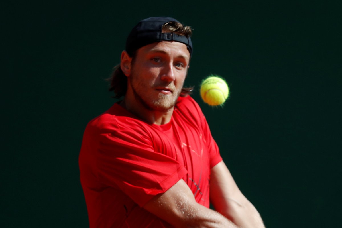 Tennis: Defending champion Pouille knocked out of Hungarian Open