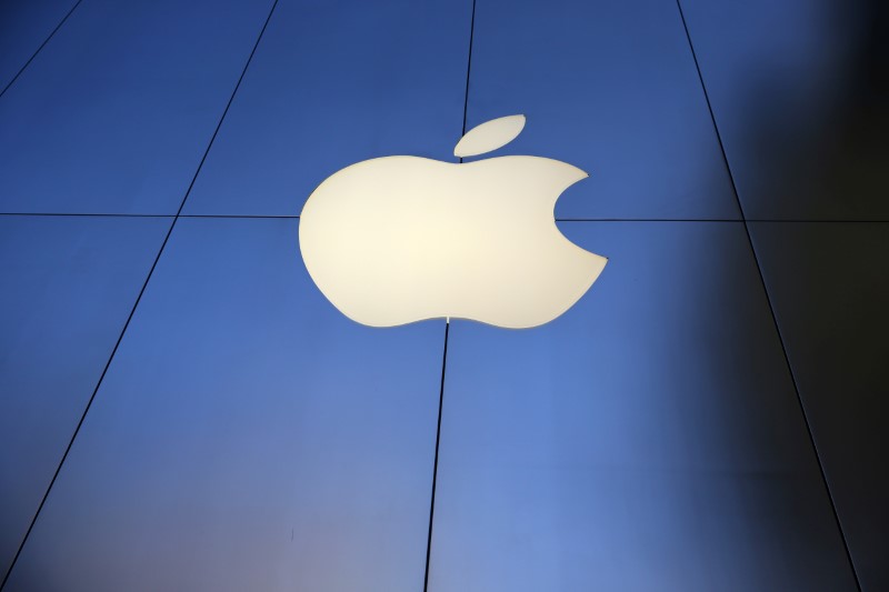 Apple nears $1 trillion as bright forecast highlights future demand
