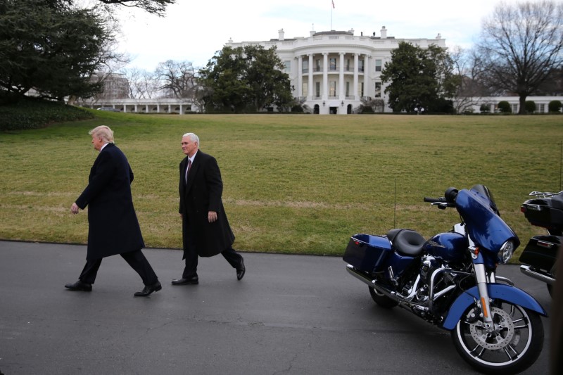 Trump backs boycott of Harley Davidson in steel tariff dispute