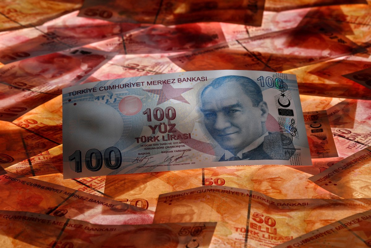 Turkey tantrum? Investors fret over contagion from lira plunge