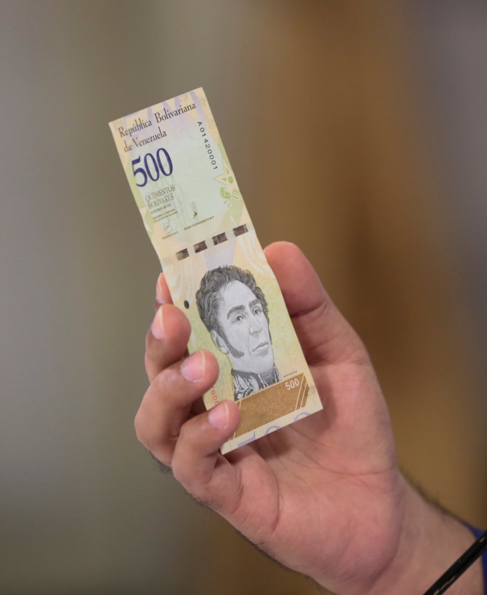Payment seen unlikely on $1.1 billion in maturing Venezuela bonds